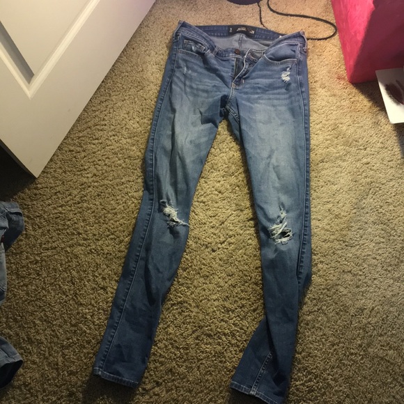 Hollister skinny jeans (ripped) - Picture 3 of 3